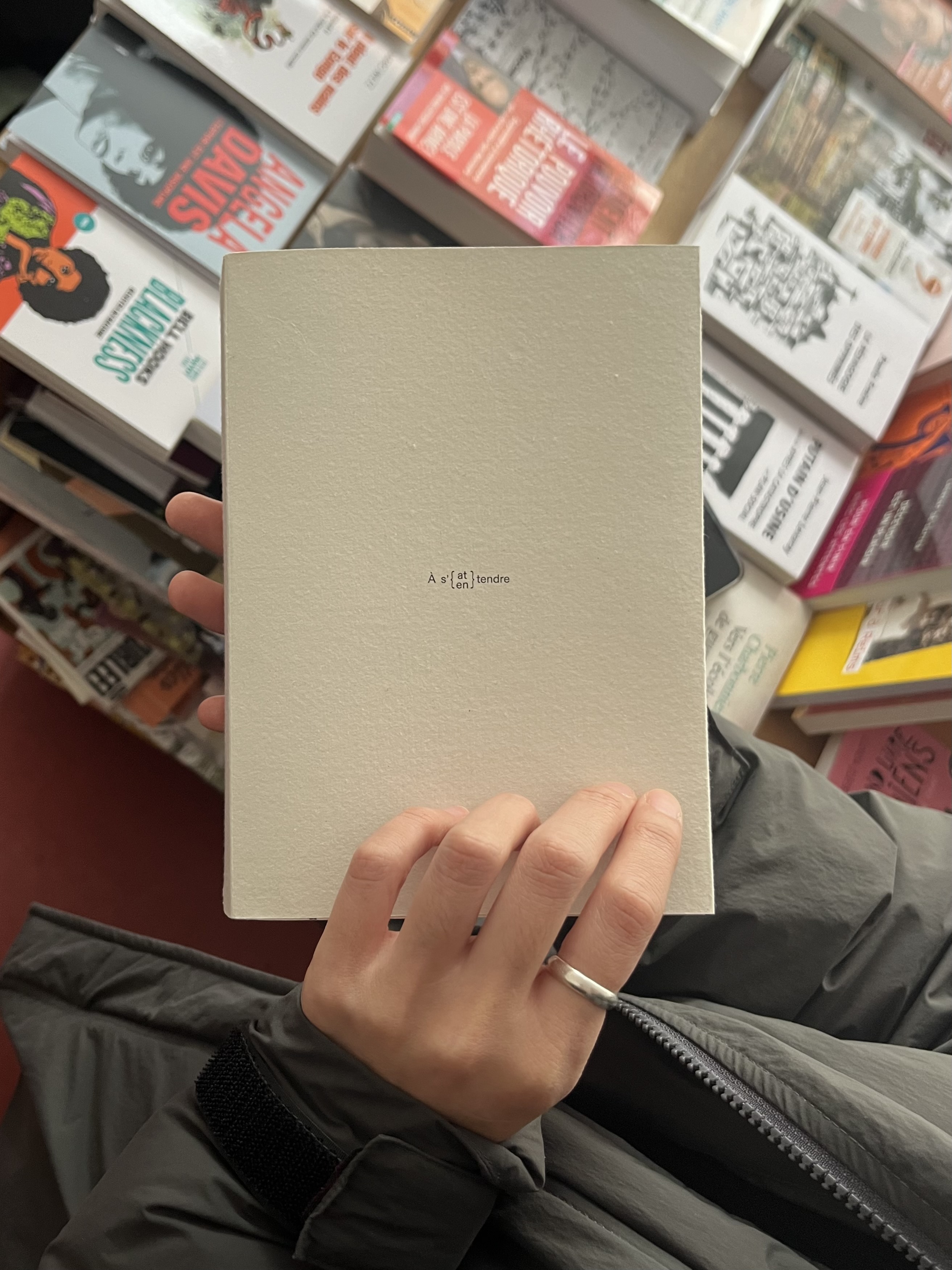 A s'at(tendre), le livre