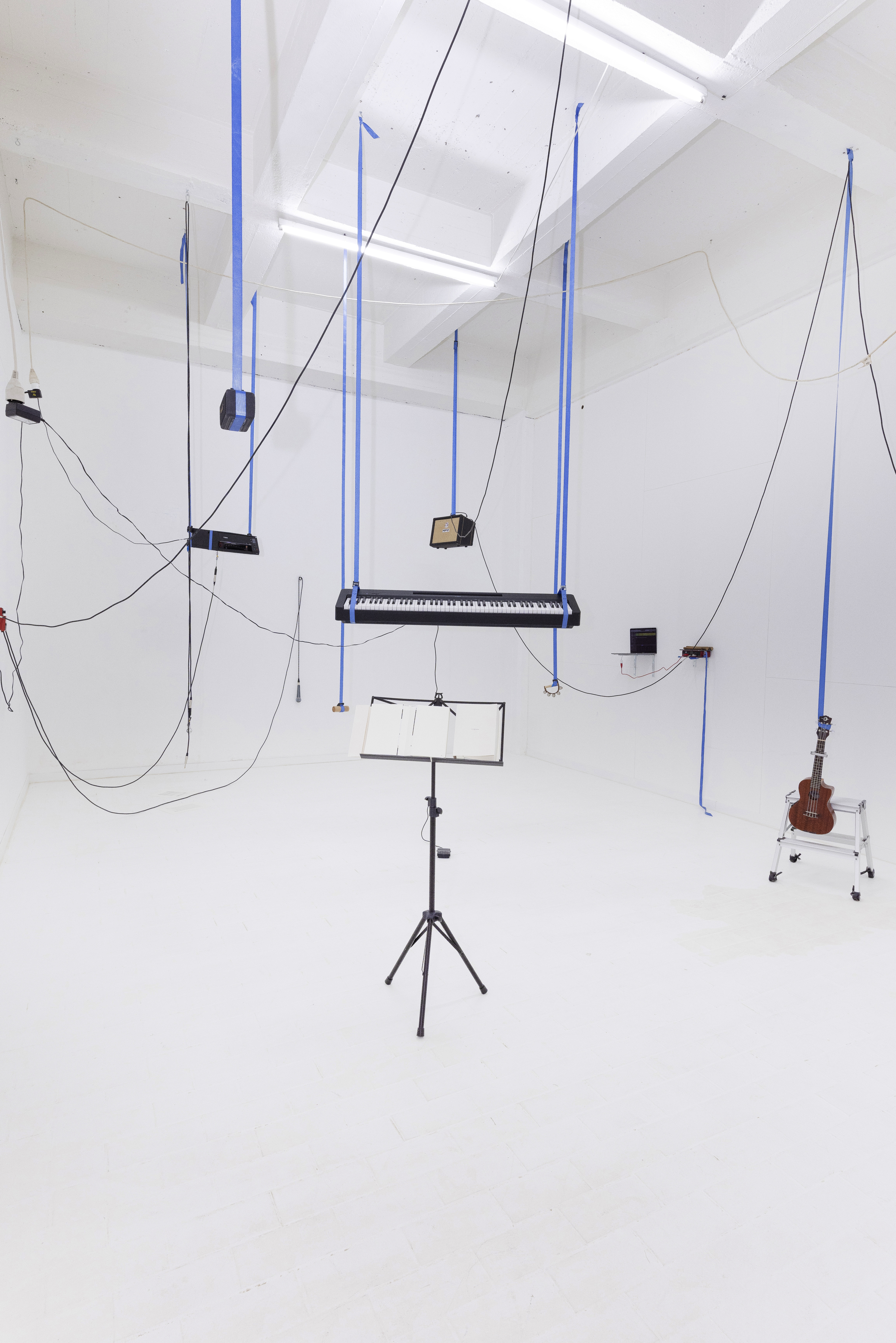 A s'at(tendre), l'installation sonore